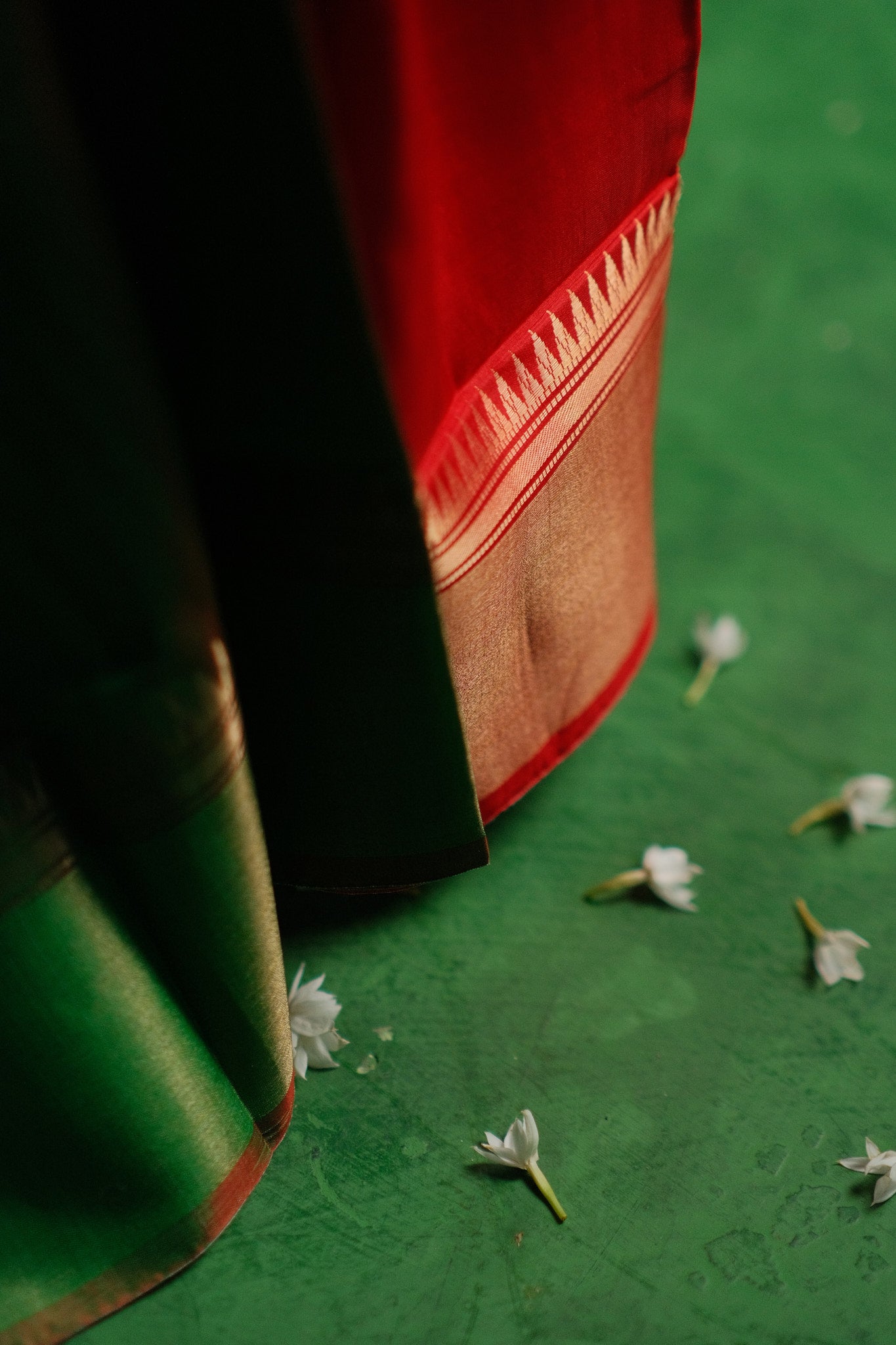 Red Green Judipar Saree